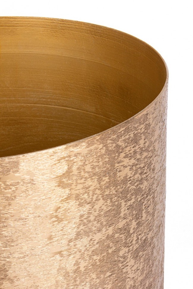 P.Vaso Varanasi Stand To Oro H42
