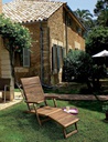 Poltrona reclinabile con braccioli in legno stile classico