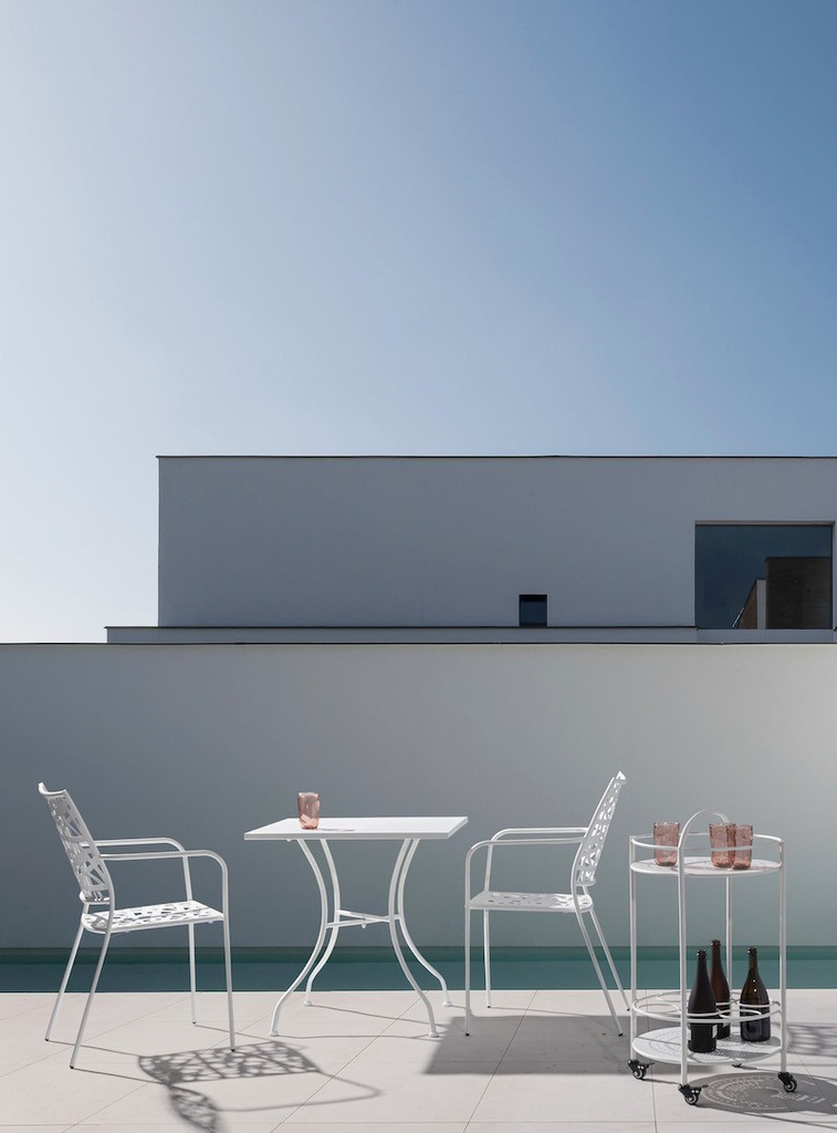 TAVOLO KELSIE BIANCO 70X70