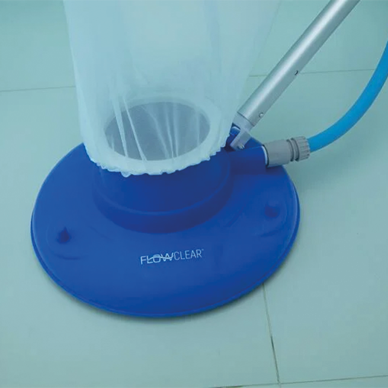 Aspira foglie per piscina