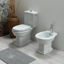 Bidet con erogazione rubinetto